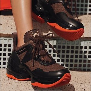 MICHAEL KORS Olympia Extreme Logo Trainer